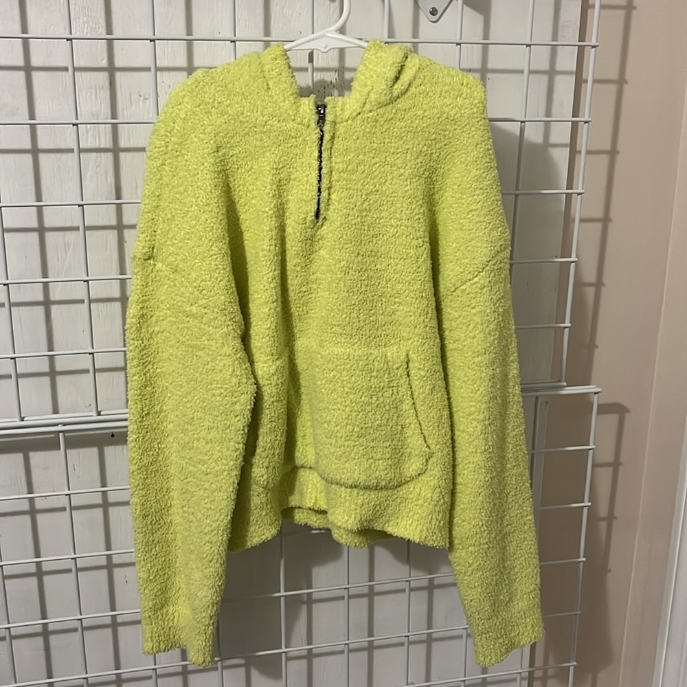 Girl’s fuzzy hooded sweat shirt